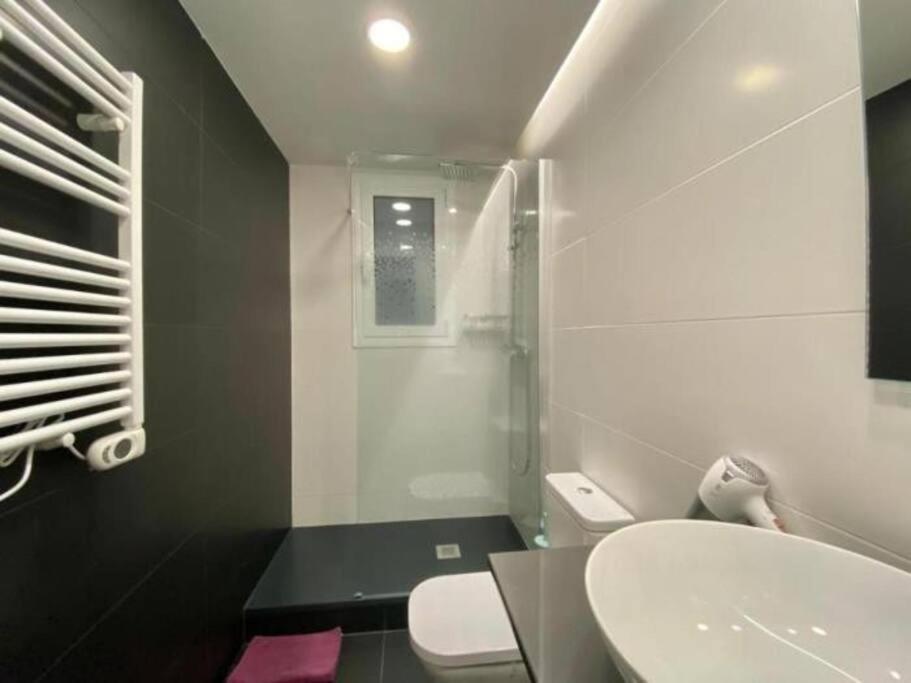 Modern Apartment Close To The Camp Nou Stadium Barcelona Exterior photo