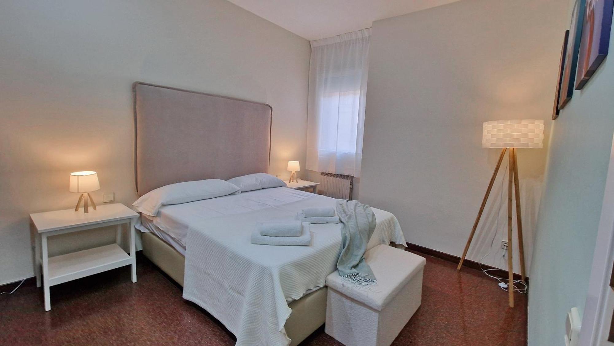 Modern Apartment Close To The Camp Nou Stadium Barcelona Exterior photo
